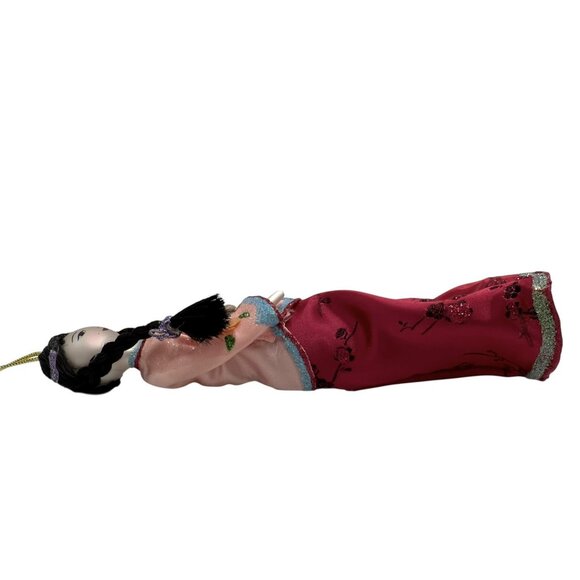 Ladies With Elegance 8" Glass Ornament Asian Geisha Girl Embellished Dress - Picture 5 of 6